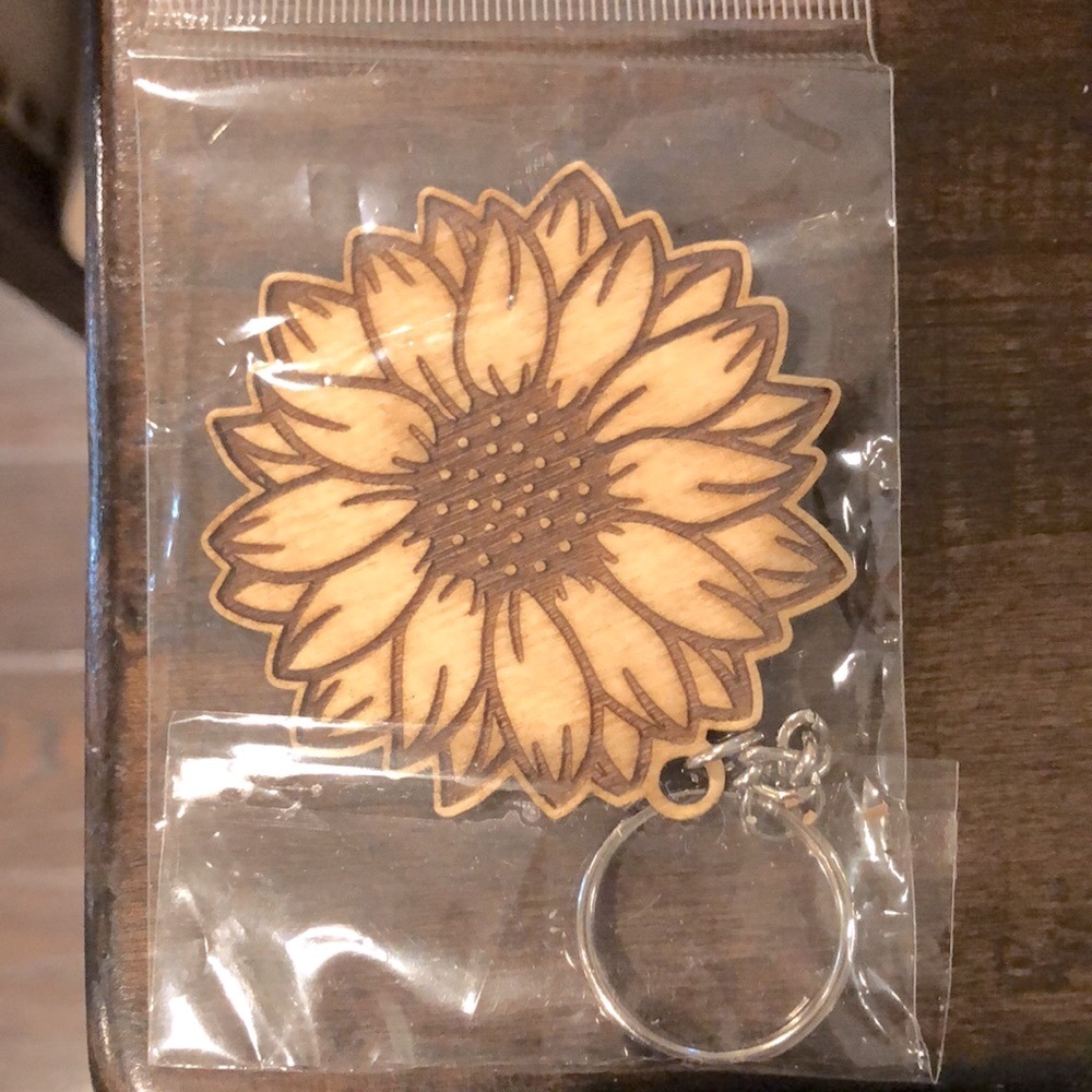 Wooden flower keychain new in package
